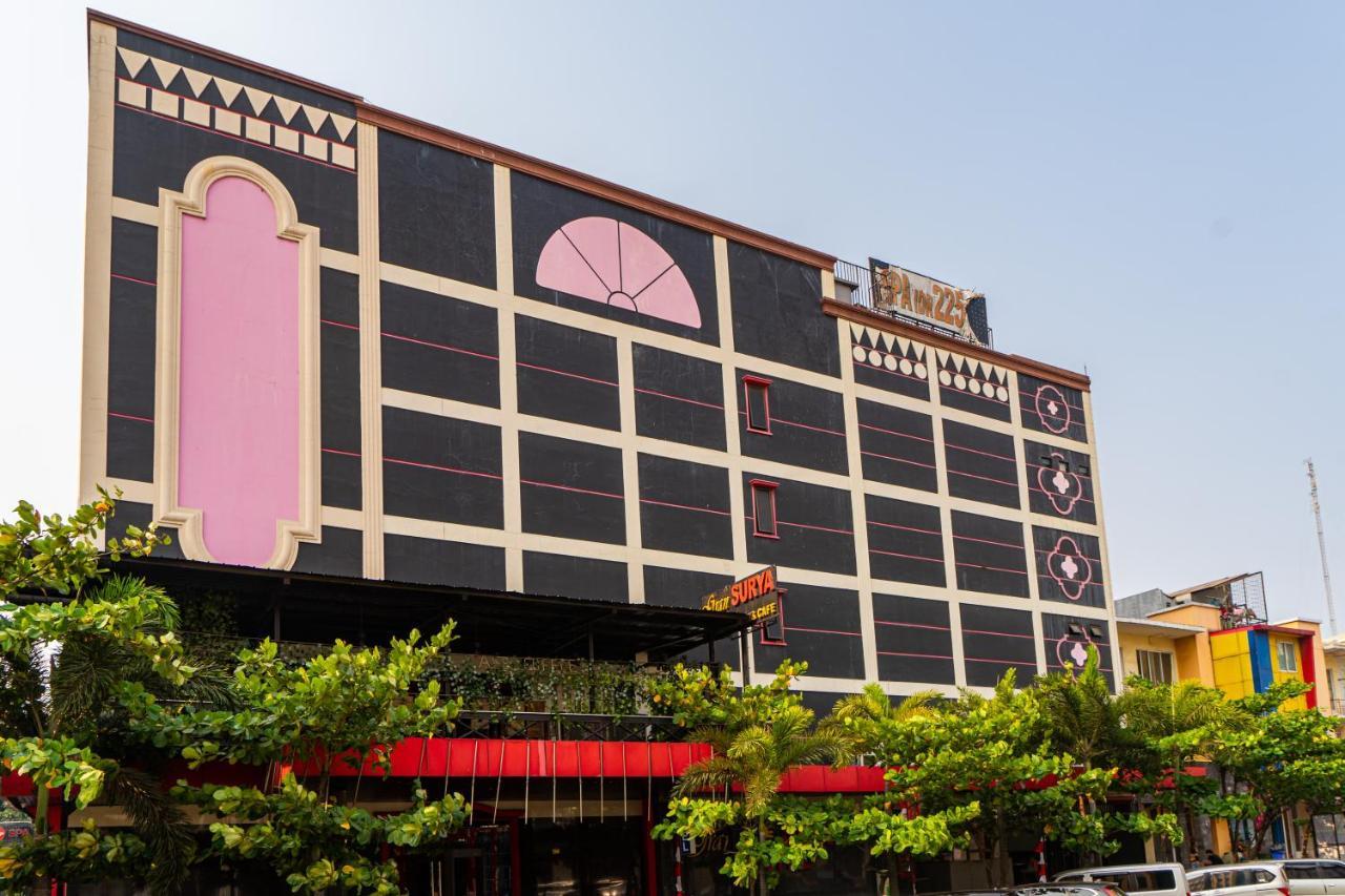 Reddoorz Plus Near Chadstone Mall Bekasi Luaran gambar